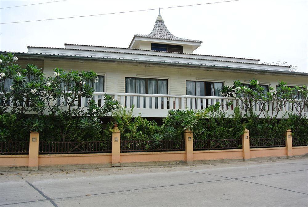 Oyo 884 Baan Sang Chan Cha-Am Ngoại thất bức ảnh