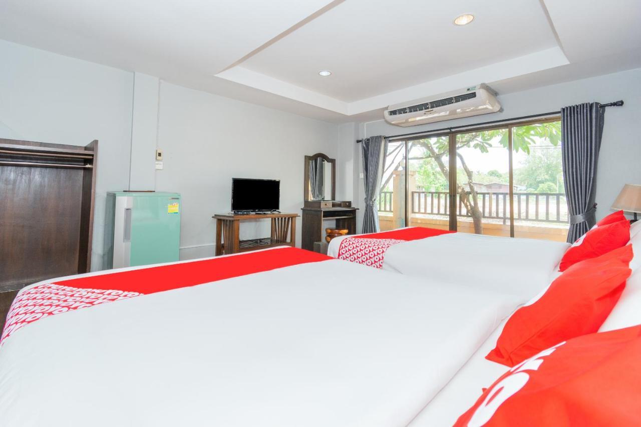 Oyo 884 Baan Sang Chan Cha-Am Hotel Ngoại thất bức ảnh